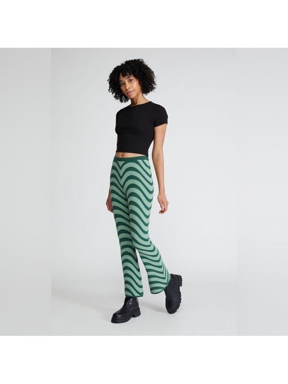 LA Hearts Green Printed Sweater Flare Pants Small